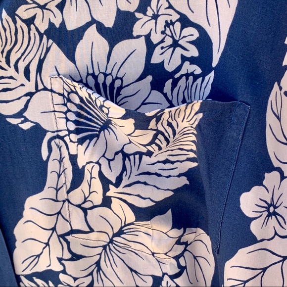 The Hawaiian Original Men's Floral Button Down | M - relisted - Picture 4 of 6